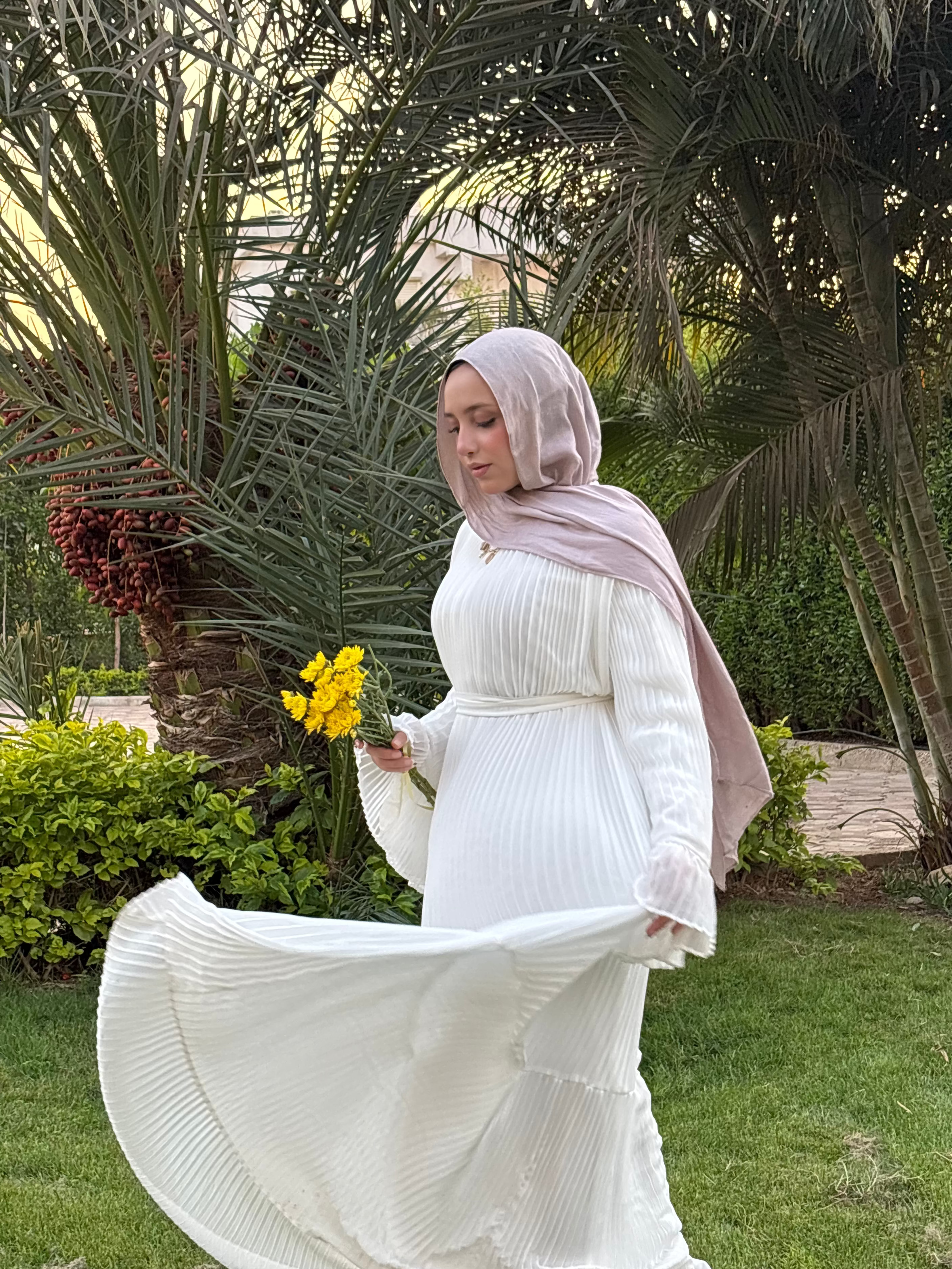 THE SERENE FLOW DRESS - OFFWHITE